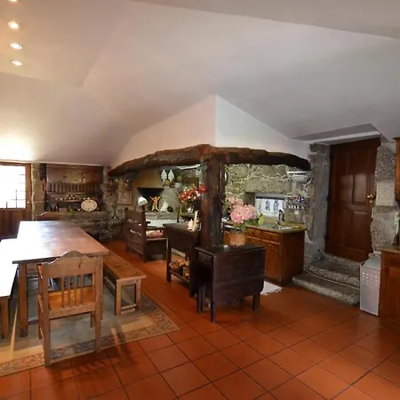 Quinta De Cima De Eiriz * Гимарайнш